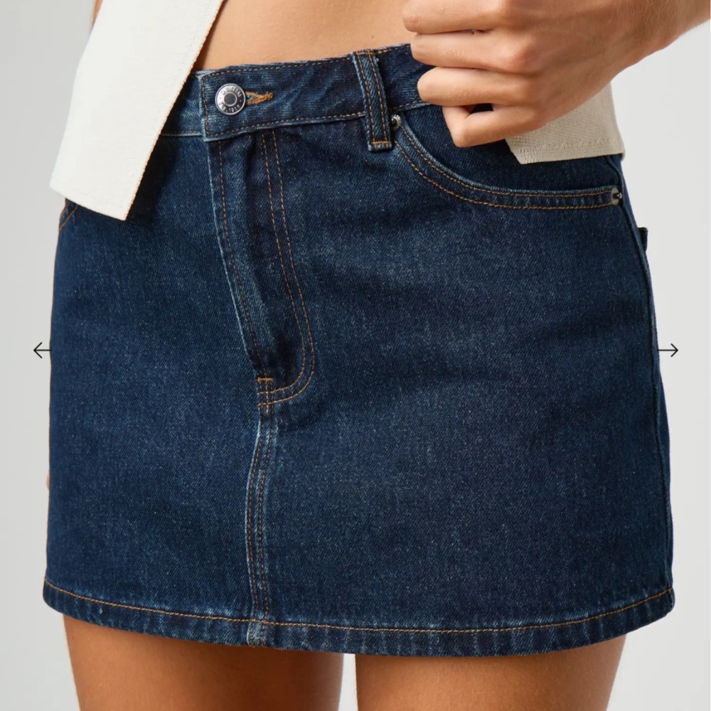 Low rise denim mini skirt